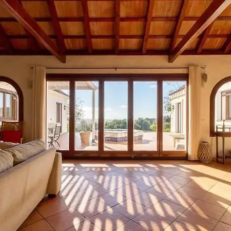 La Rosa -tarifa Villa